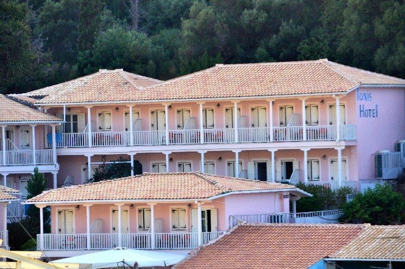 Ionis Hotel Ayios Nikitas Ngoại thất bức ảnh