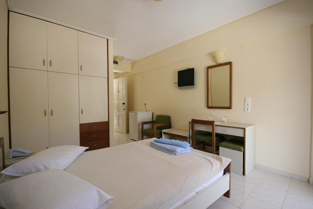 Ionis Hotel Ayios Nikitas Ngoại thất bức ảnh